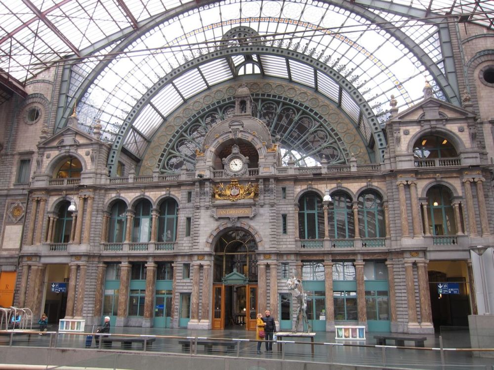 Antwerp train station